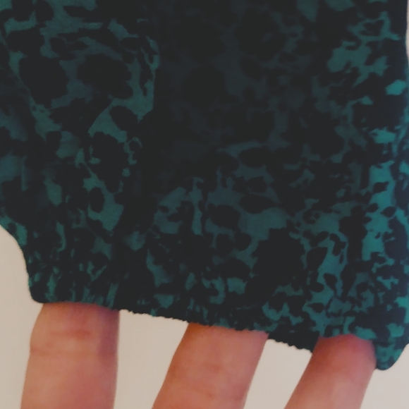 Target summer blouse ,very light weight  nwt ,oversized - Picture 3 of 3